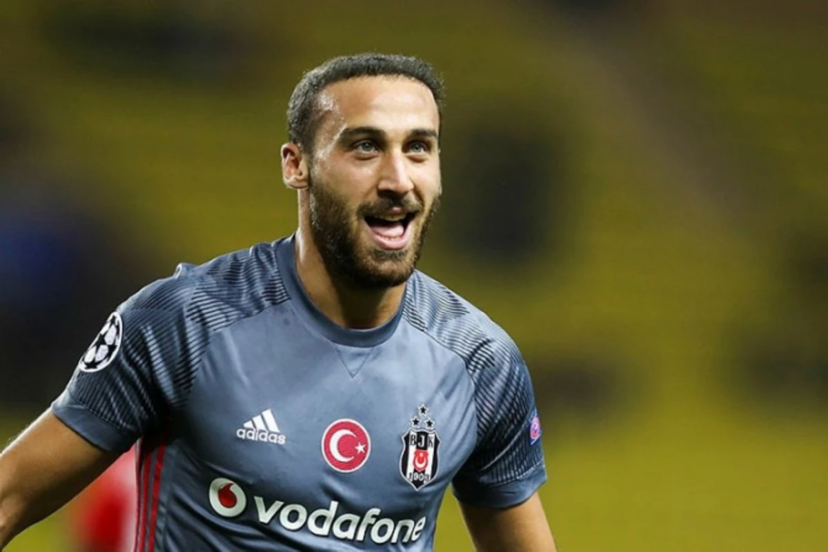 Cenk Tosun rekord məbləğə Everton klubuna transfer oldu