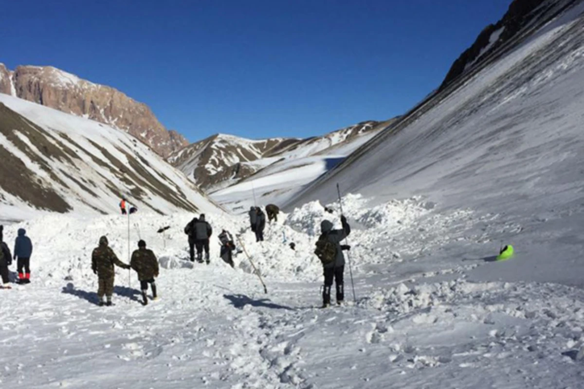 İtkin düşən alpinistlərlə bağlı üzücü xəbər