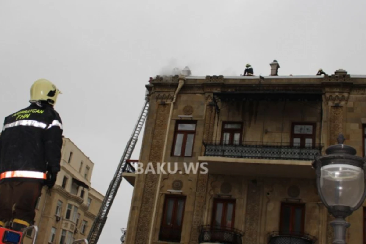 Bakının mərkəzində baş verən yanğın söndürülüb (FOTO)