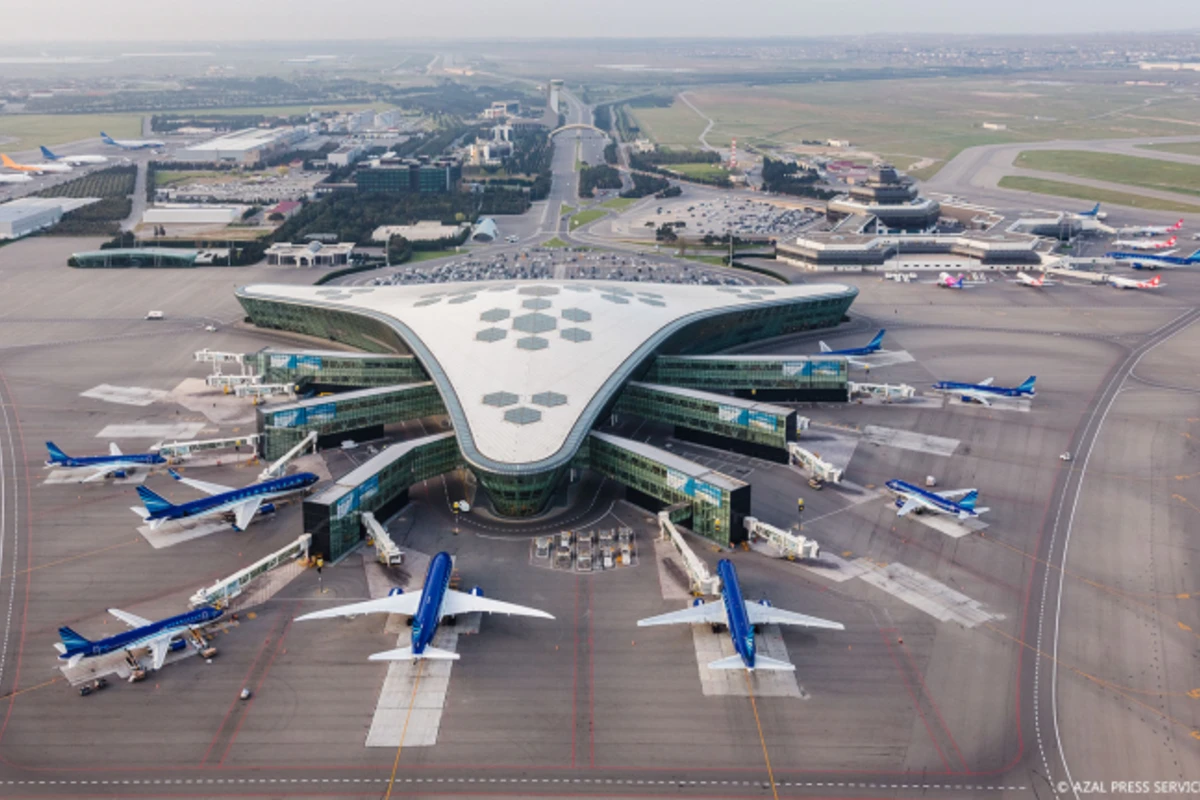 Heydər Əliyev Beynəlxalq Aeroportu MDB-də ən yaxşı aeroport seçildi (FOTO)