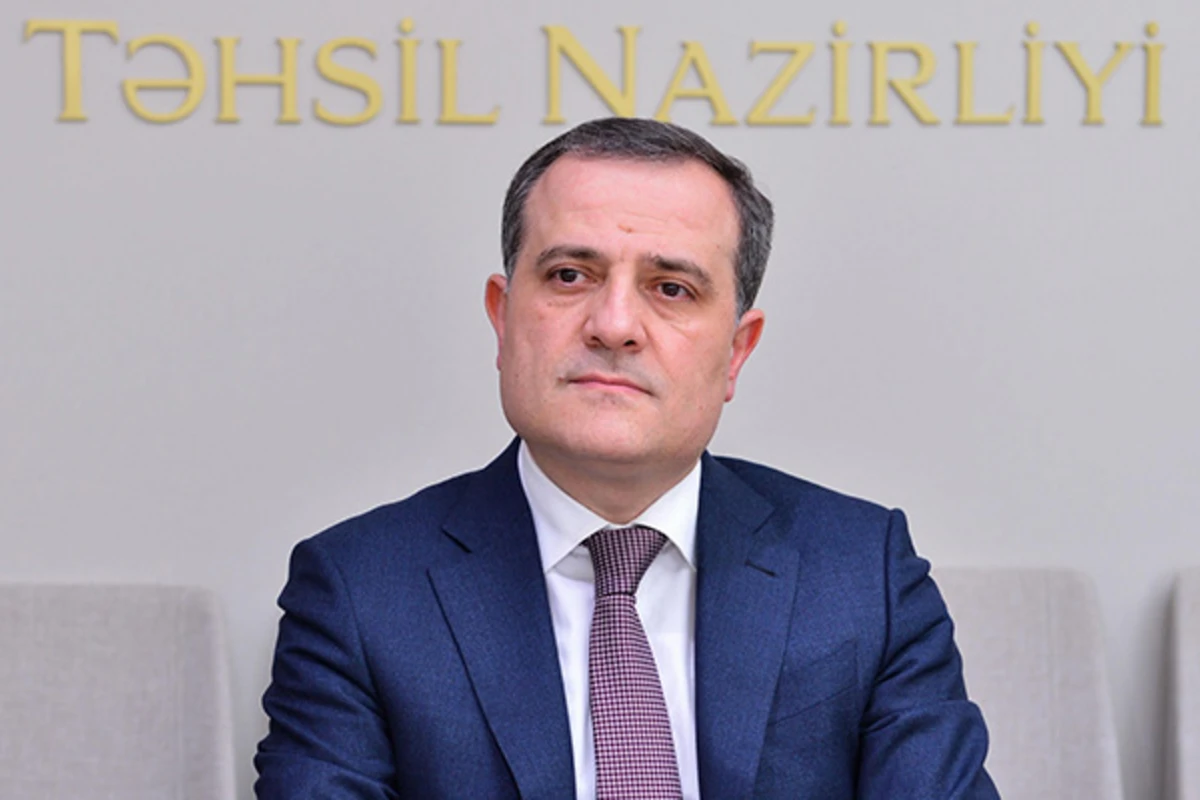 Təhsil naziri müəllimlərlə bağlı əmr imzaladı