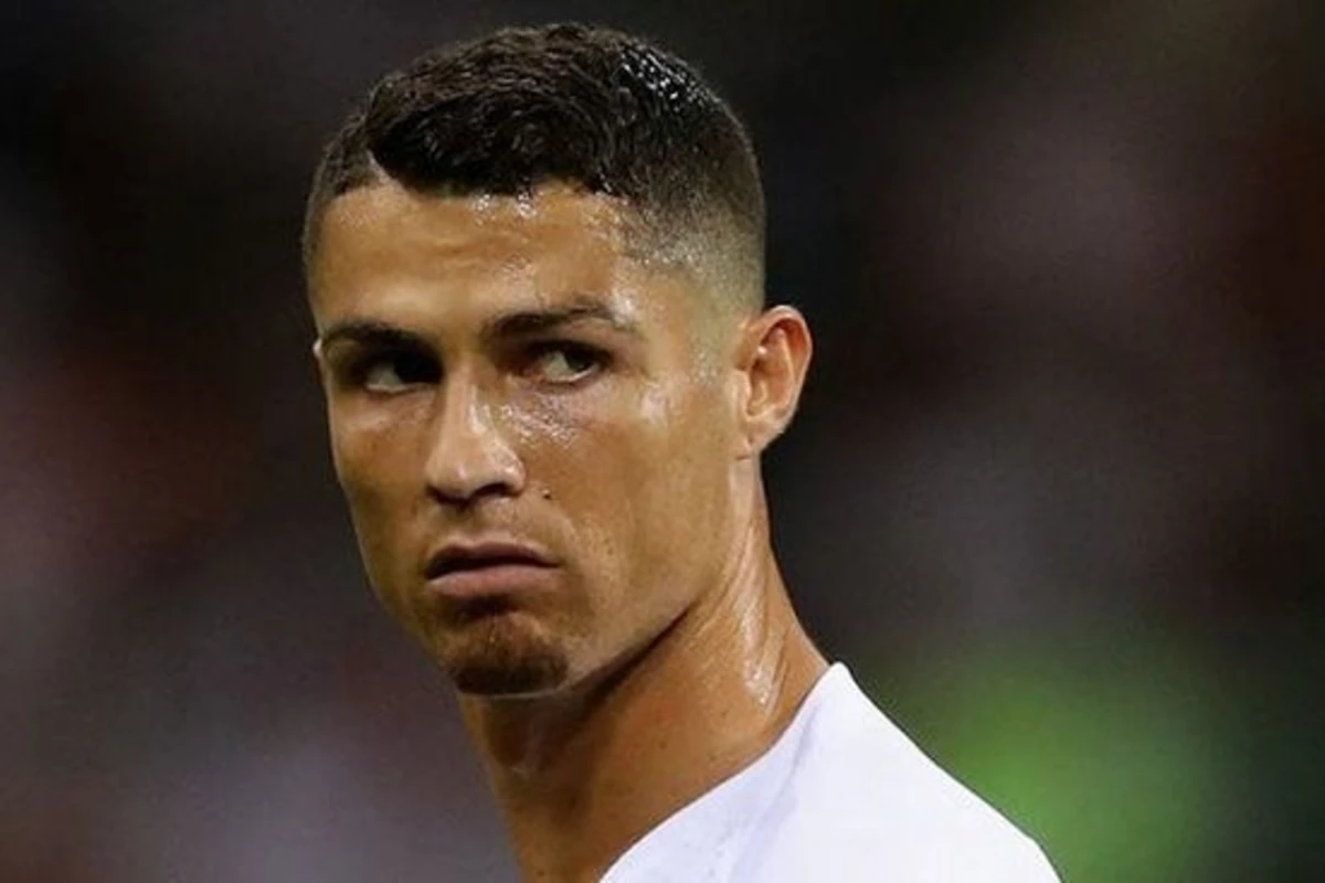 Ronaldu dünyanın ən yaxşı futbolçusuna paxıllıq etdi