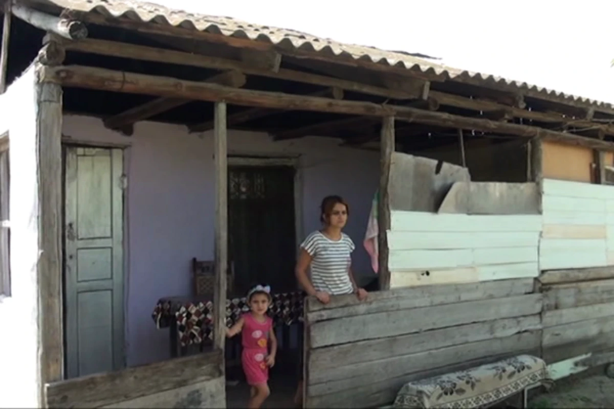 Keçmiş qaynana gözdən əlil gəlinnin adına kredit götürdü, ödənişdən imtina etdi (VİDEO)