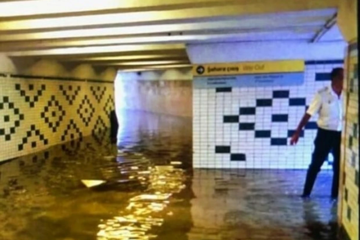 Bakı metrosunu su basması ilə bağlı rəsmi açıqlama (VİDEO)