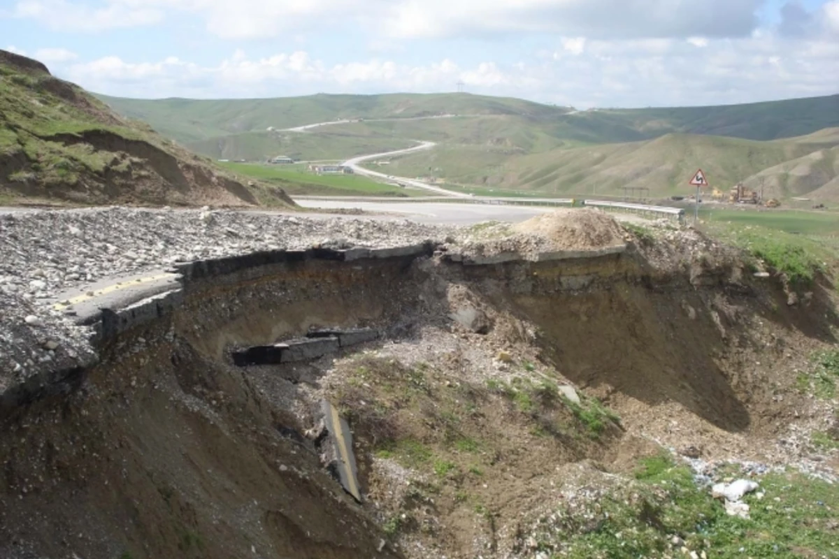 Abşeron yarımadasındakı sürüşmə zonalarının son vəziyyəti açıqlanıb