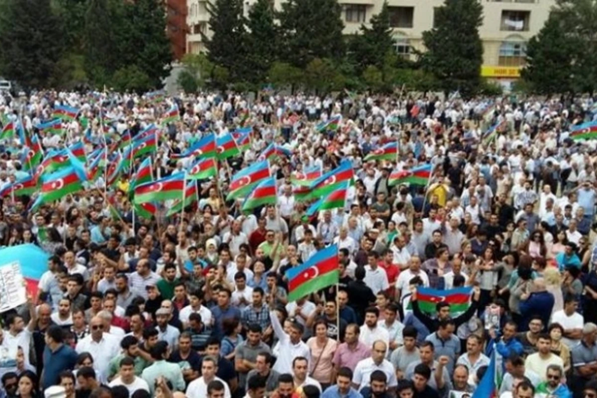 Bakıda Qarabağ mitinqi keçirilib - FOTO