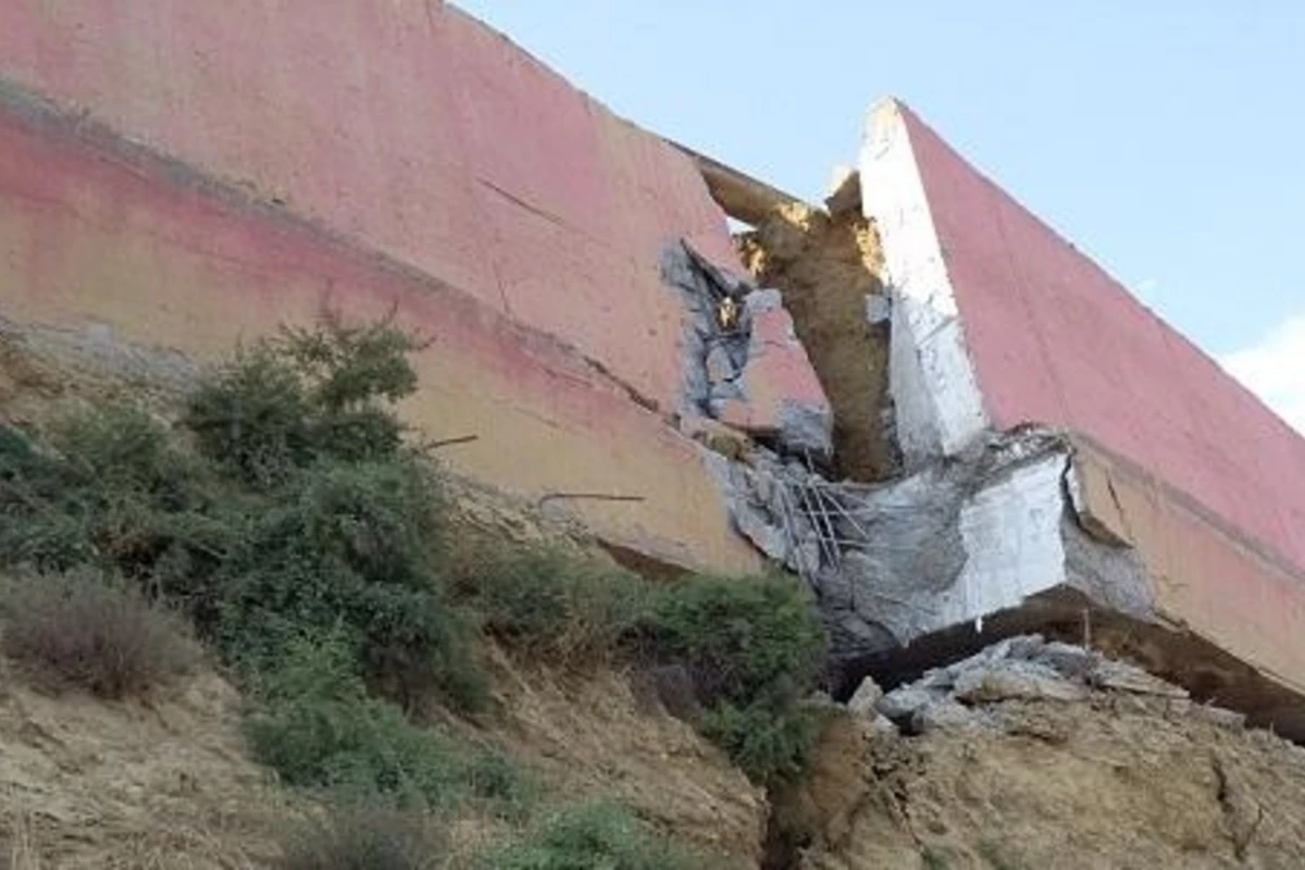 Seysmoloji Mərkəz sürüşmə zonasında gücləndirilmiş iş rejiminə keçib (FOTO)