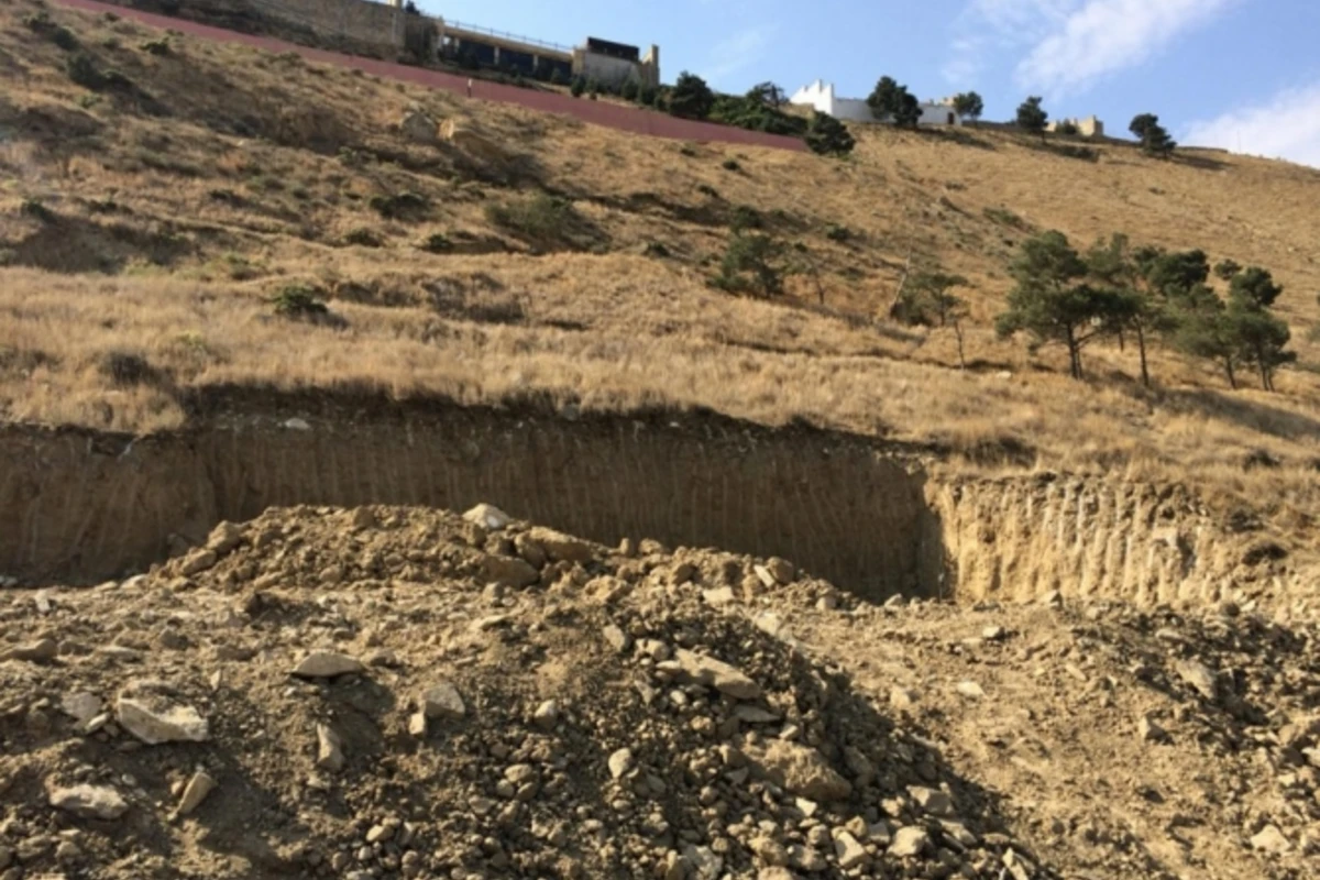 Badamdarda uçqunlar davam edəcək