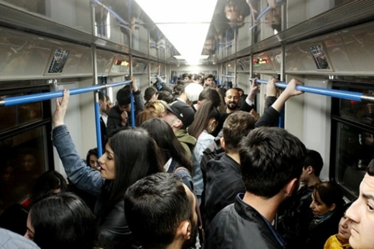 Bakı metrosunda hadisə