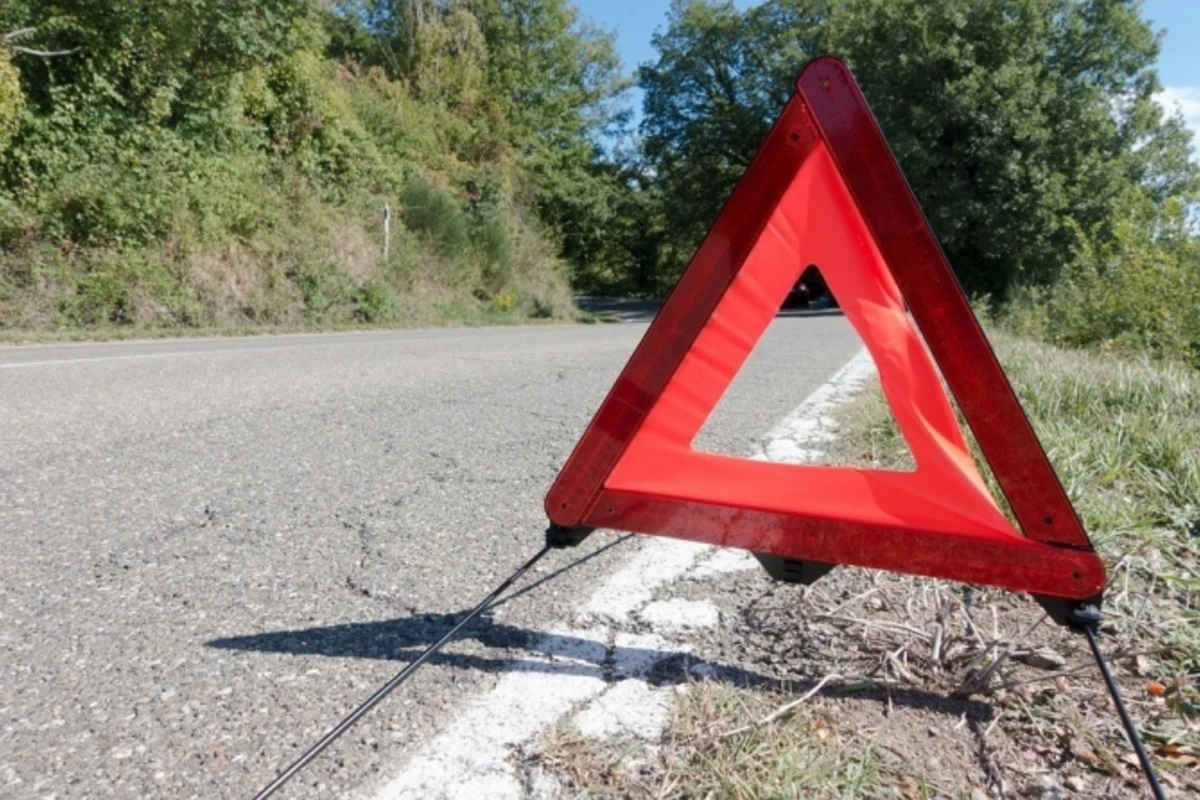 Biləsuvarda yol qəzasında iki qadın xəsarət alıb