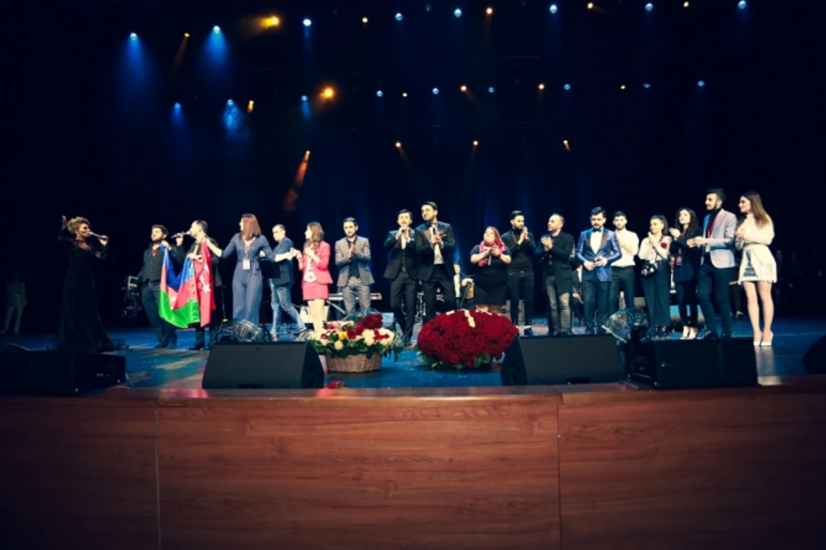 Azərbaycanlı məşhurların Moskva konserti ətrafında PUL QALMAQALI - VİDEO,FOTO