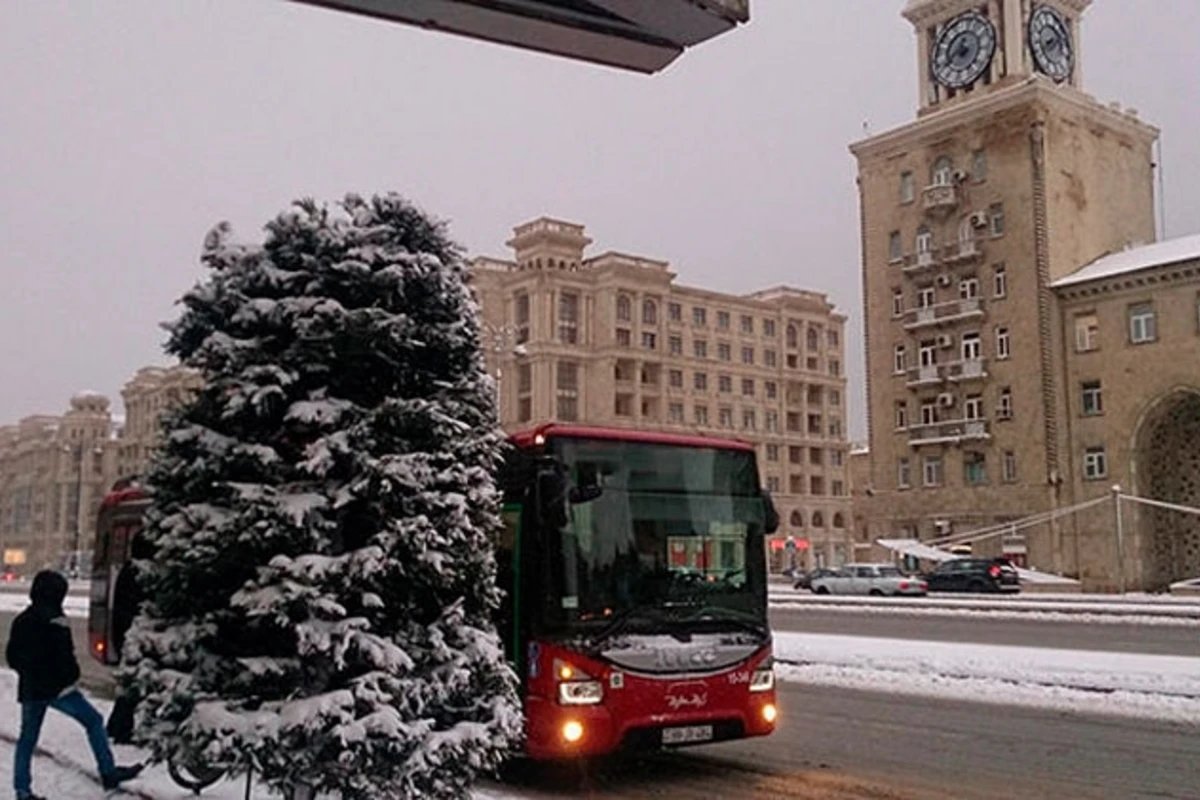 Sabah Bakıya sulu qar, rayonlara qar yağacaq