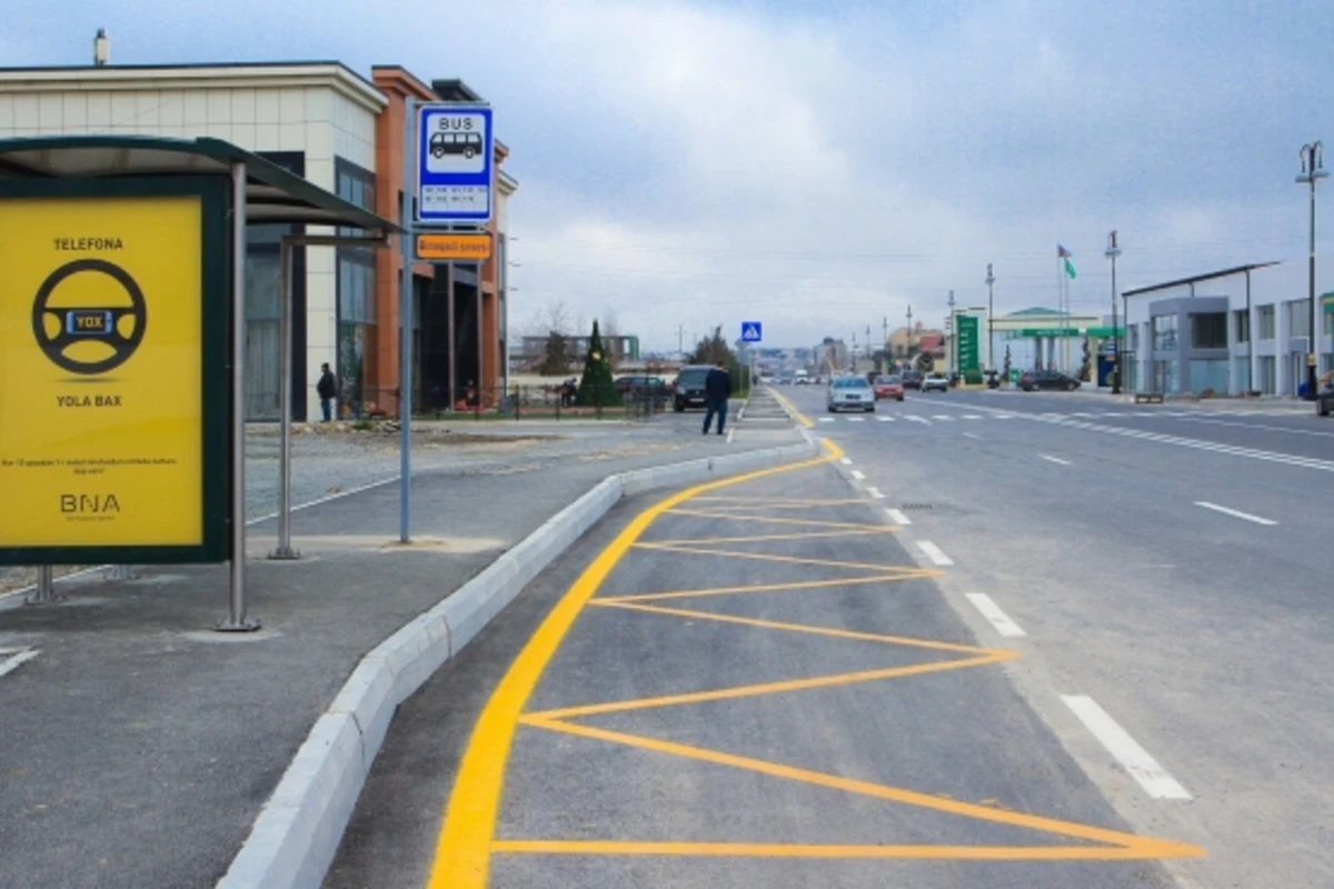 Bakıda bəzi küçələrdə avtobus dayancaqlarının yeri dəyişdirilib – FOTO