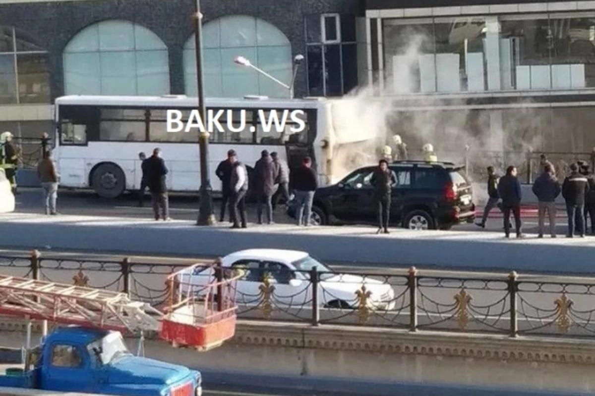 Bakıda daha bir sərnişin avtobusu yandı – VİDEO