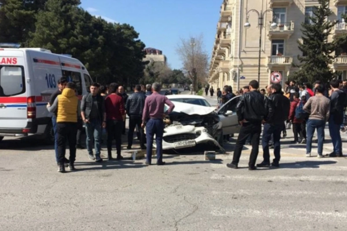 Qadınlar qəza törətdi - Xəsarət alan var (FOTO)