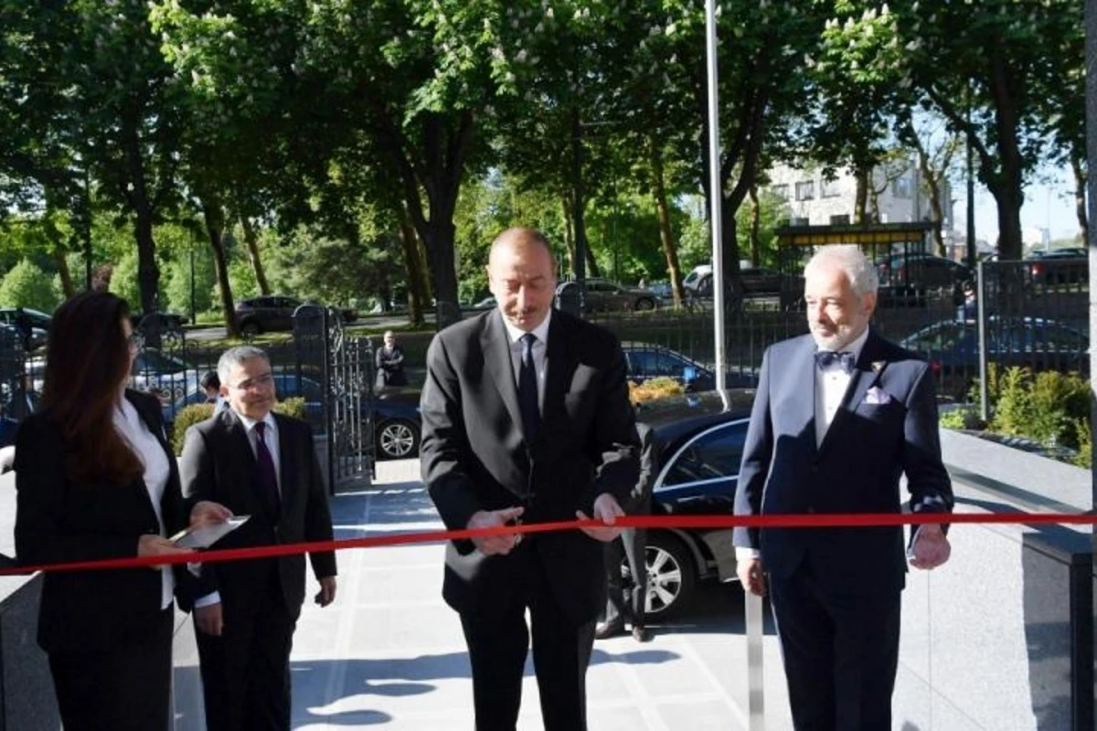 İlham Əliyev Azərbaycanın Belçikadakı səfirliyinin yeni binasının açılışında iştirak edib - FOTO