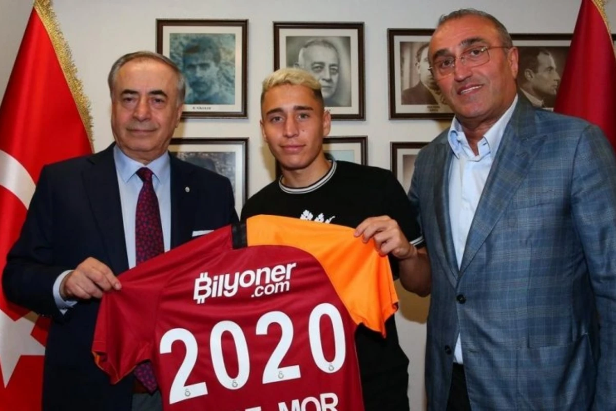 Emre Mor rəsmən “Qalatasaray”da