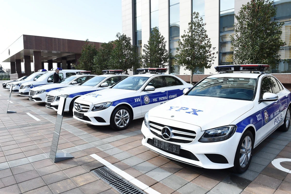 Yol polislərimizə yeni formalar verildi - FOTO