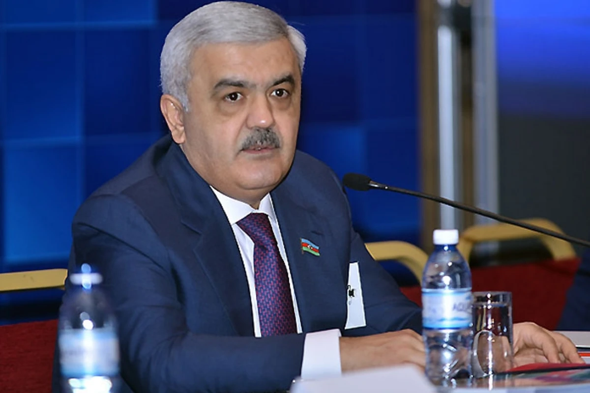 Rövnəq Abdullayev Qarabağı təbrik etdi