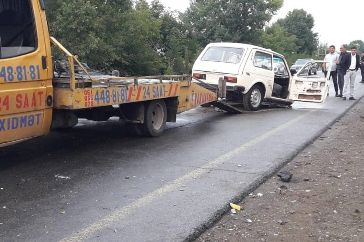 Azərbaycanda daha bir ağır yol qəzası - Bir nəfər öldü - FOTO