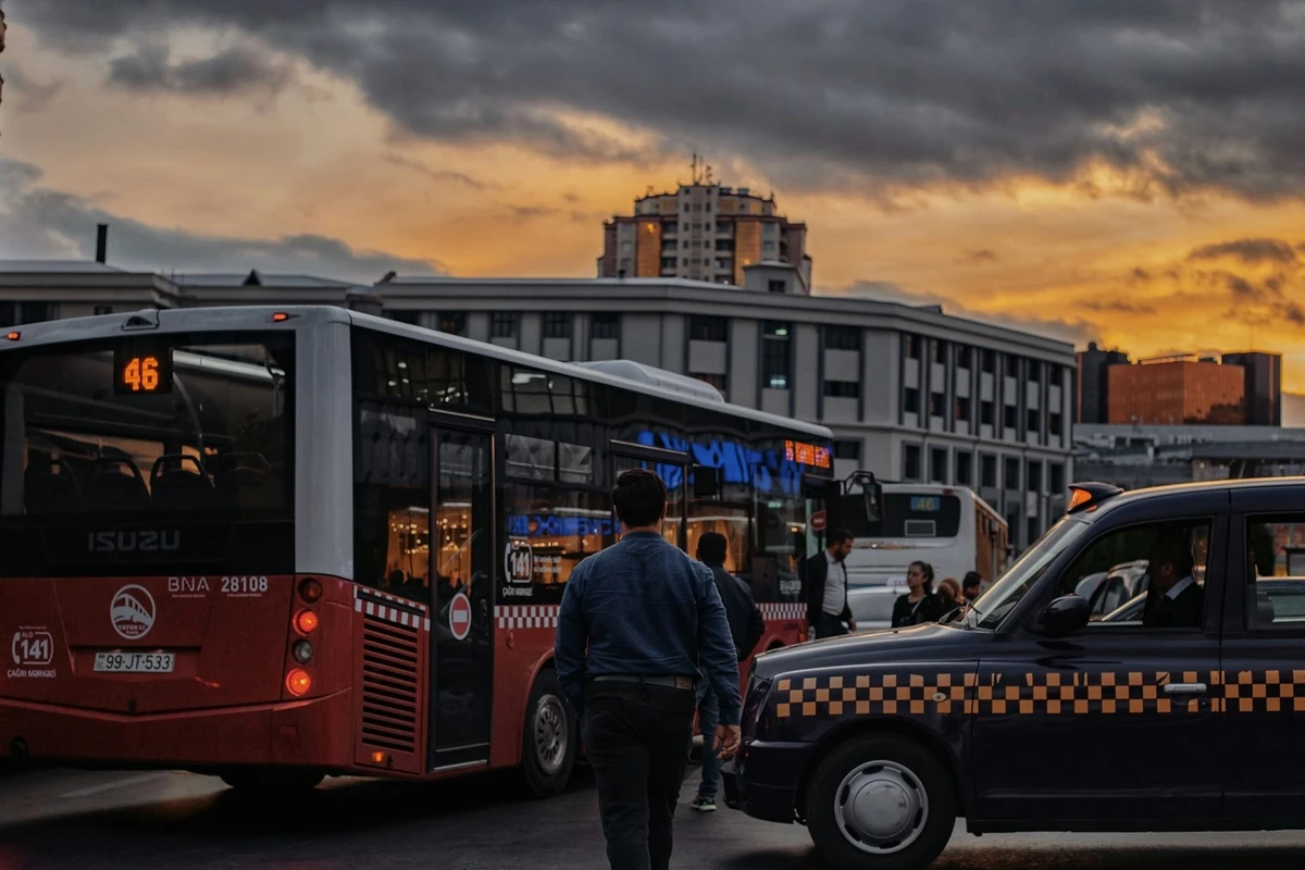 Sabah avtobuslar gecə saat 01:00-dək fəaliyyət göstərəcək