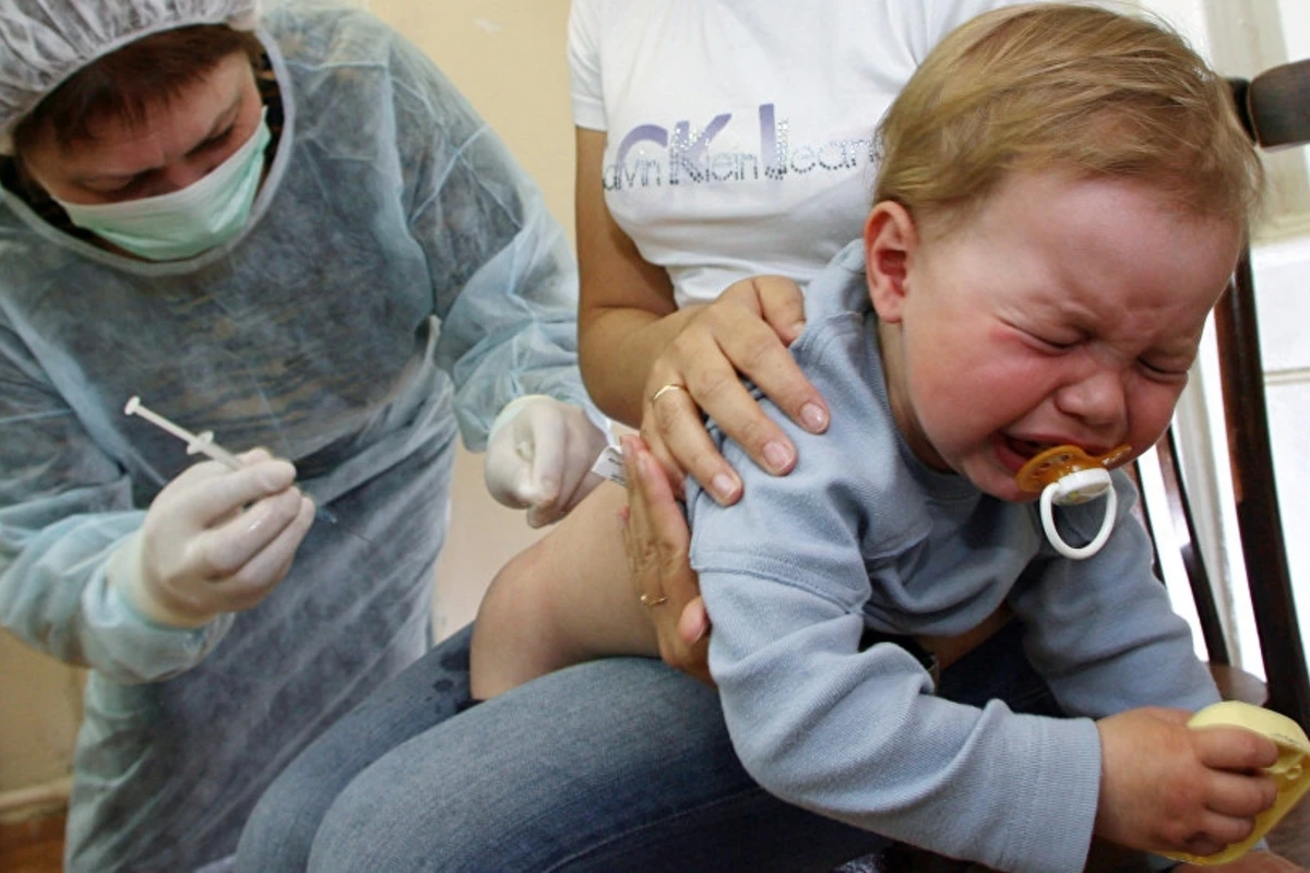 Gürcüstanda uşaqlar arasında virus tüğyan edir - Hər gün azı 100 xəstə