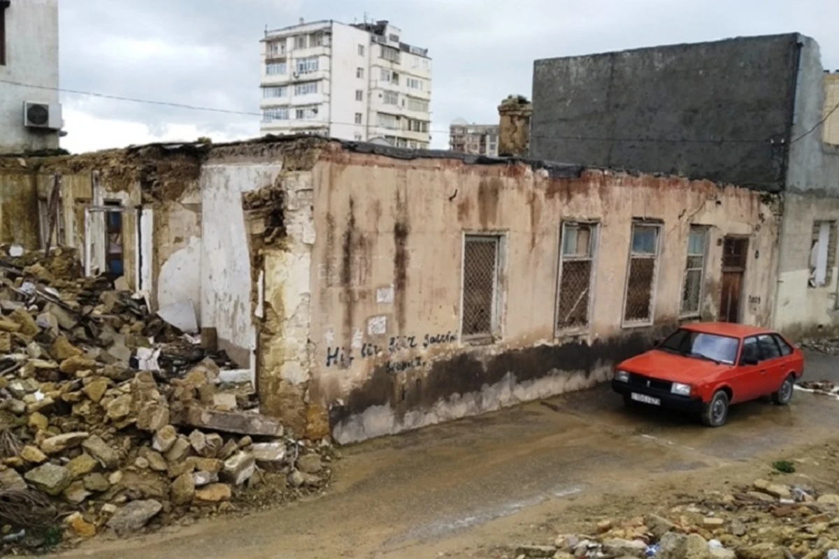 Bakıda bu ünvanların sakinləri ilə İcra Hakimiyyəti arasında kompensasiya mübahisəsi var