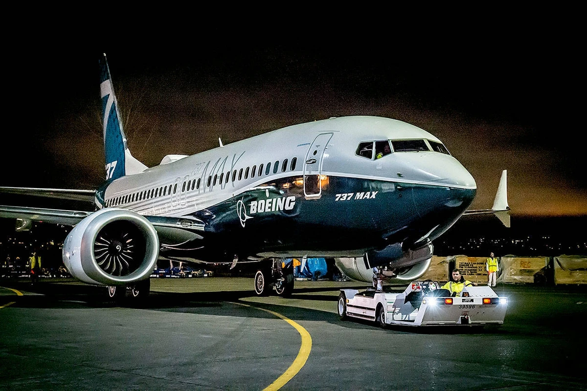 “Boeing 737 MAX”ın proqram təminatında yenidən qüsurlar aşkarlanıb