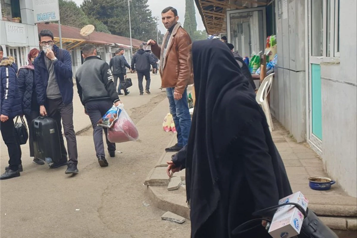 Astarada hər yan qara maskalılardır: İrana ən yaxın şəhərimizdən reportaj - FOTO