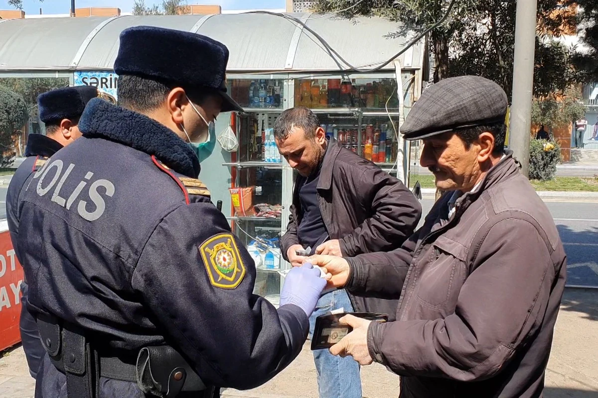 Polis qaydaları pozanları belə cərimələyir - 100 AZN - VİDEO