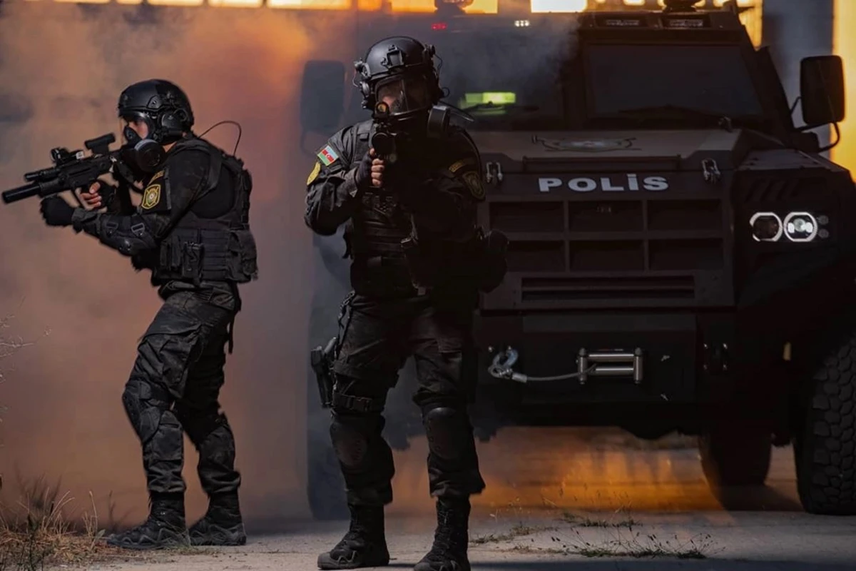 Bakı polisi idman zalında əməliyyat keçirdi - Saxlanılanlar var - FOTO