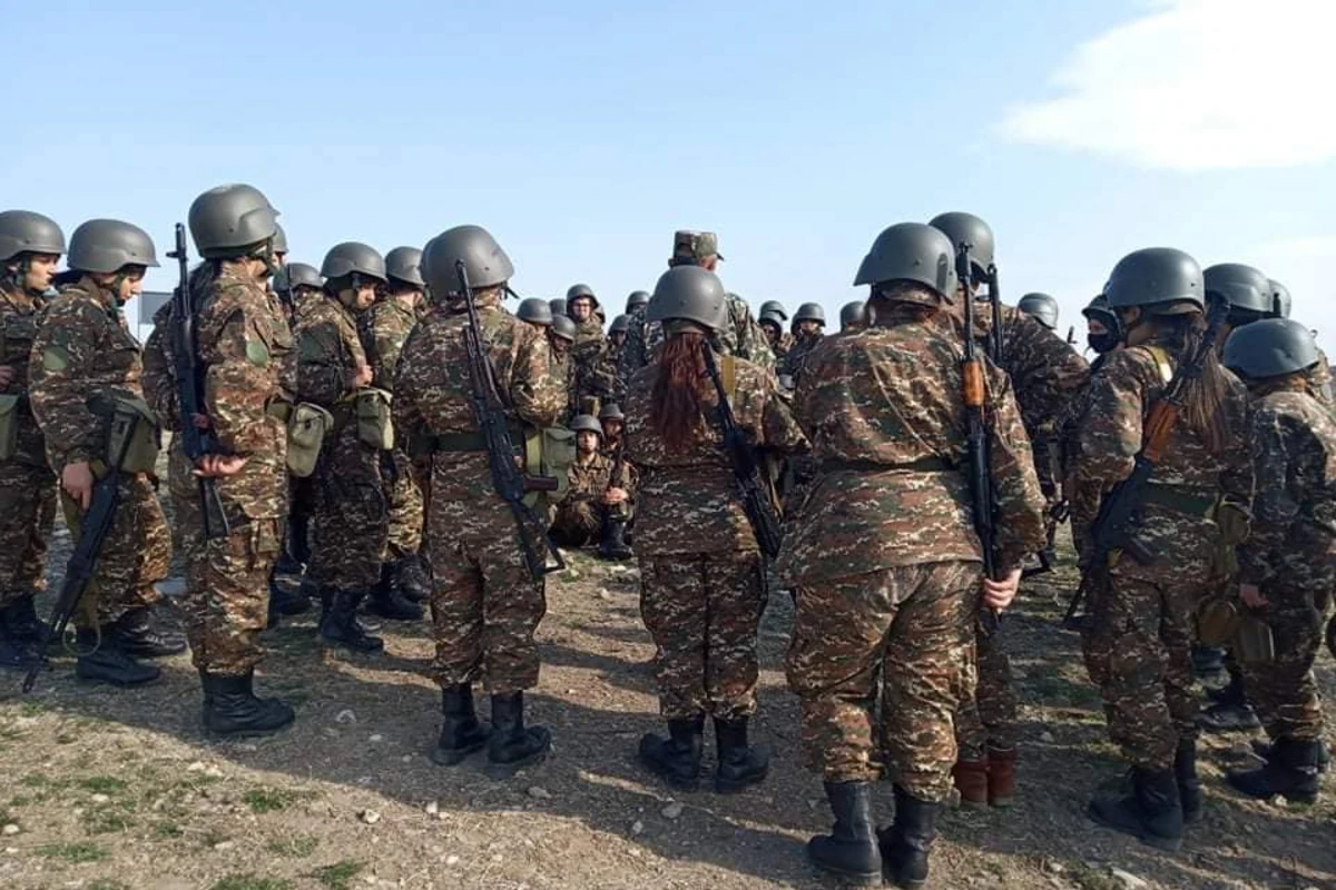 Qadınların ümidinə qalan işğalçı Ermənistan ordusu - FOTO