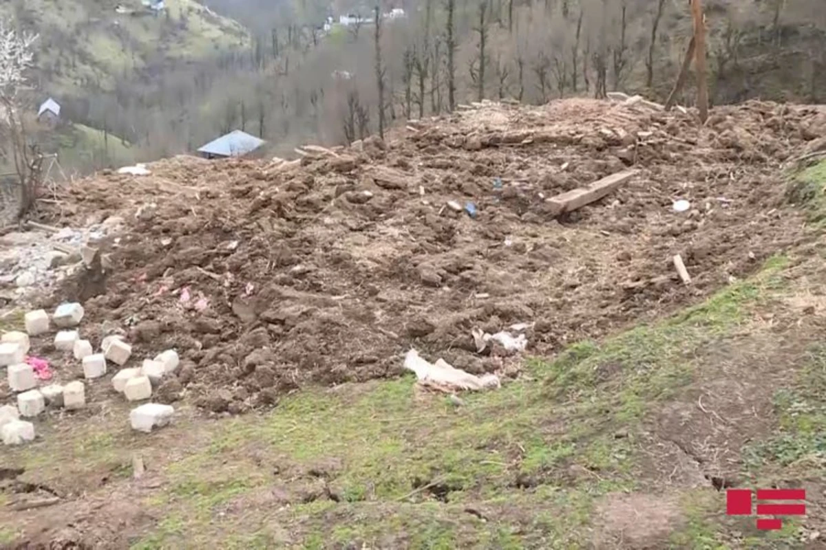 Astarada torpaq sürüşməsi baş verib - FOTO