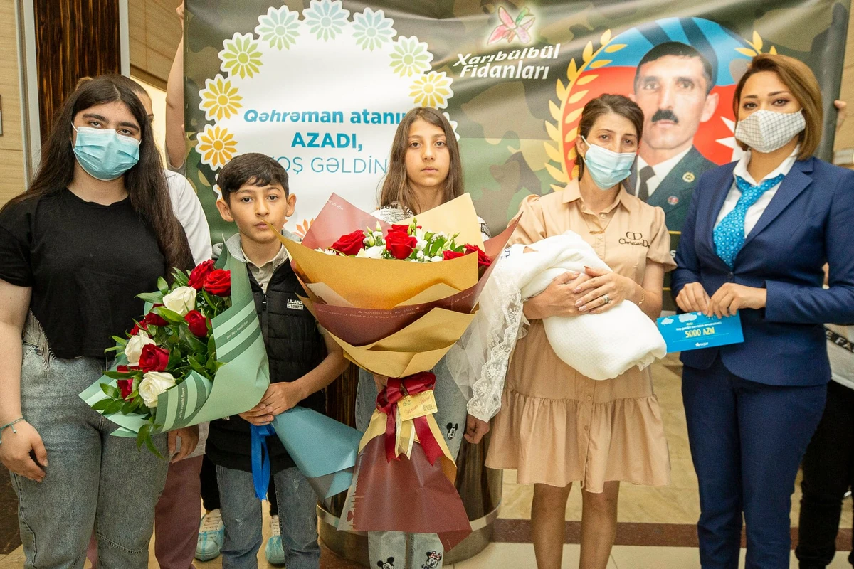 Daha 3 şəhidin yeni doğulan övladına hesab açılacaq - FOTO