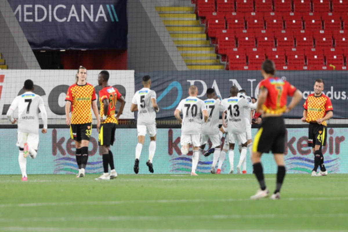 Beşiktaş 16-cı dəfə Türkiyə Super Liqasının qalibi oldu