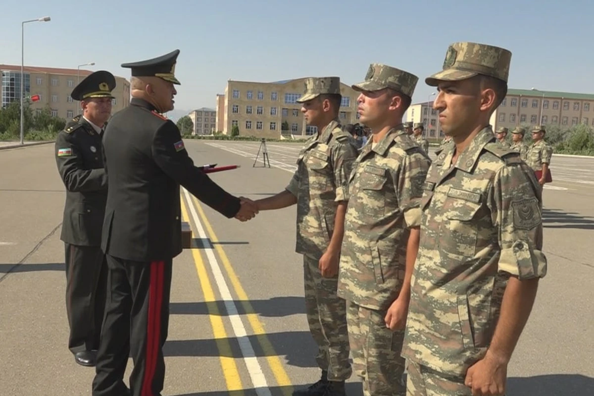 Naxçıvan Qarnizonu Qoşunlarında buraxılış mərasimi keçirildi - FOTO