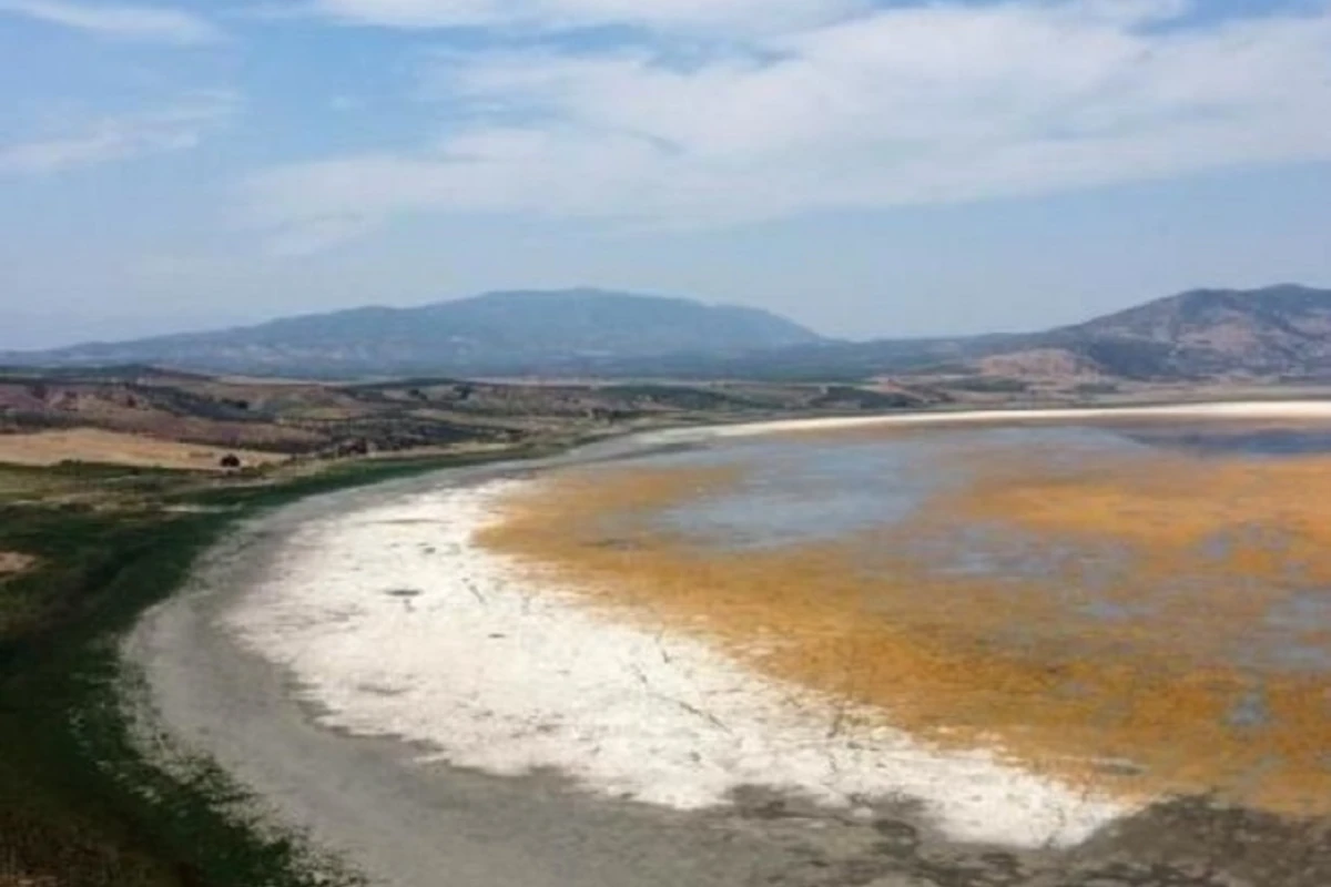 Türkiyədə Mərmərə gölü quruyub - FOTO