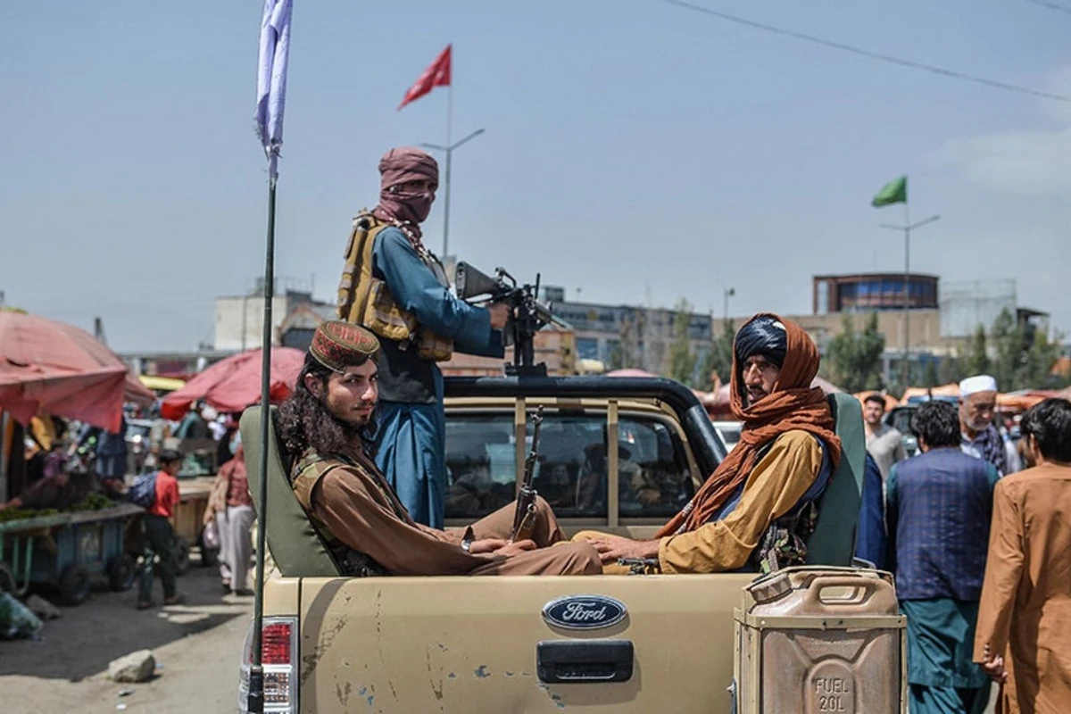 Talibanın əlinə keçən ABŞ silahları - FOTO/VİDEO