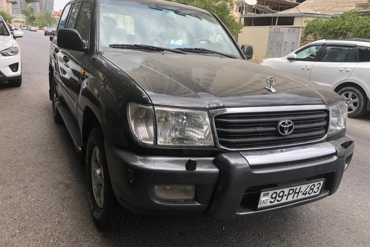 Dövlət avtomobilləri satışa çıxır - Toyota Land Cruiser 10 min AZN - QİYMƏTLƏR