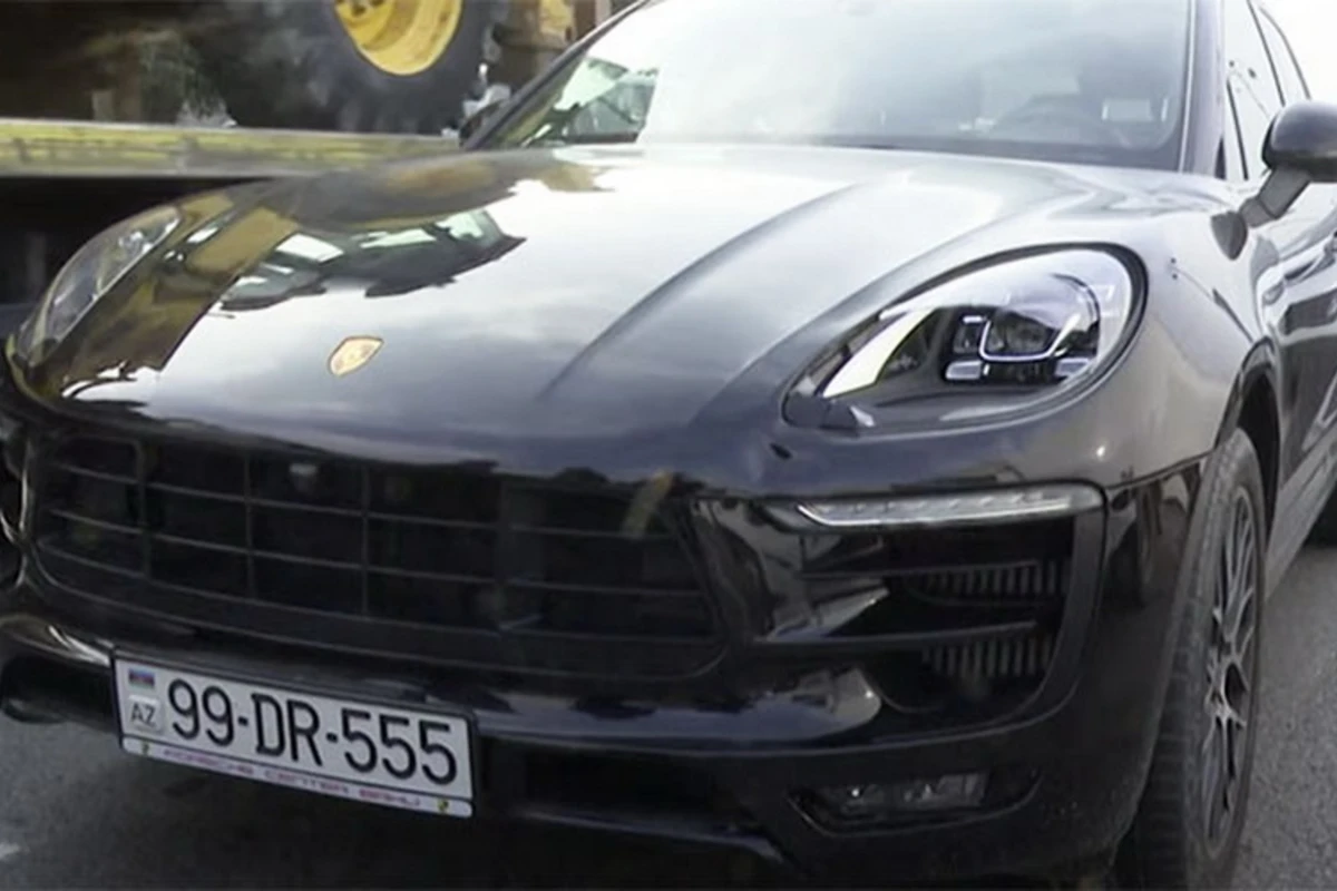 Bakıda “Porsche” piyadanı vurub öldürdü - VİDEO