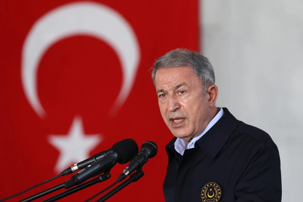 Hulusi Akar Yunanıstana xəbərdarlıq edib