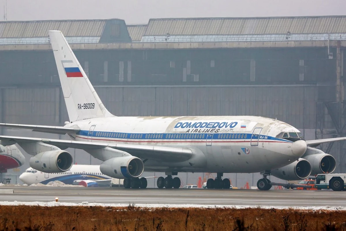 Bu gün Moskvanın hava limanlarında 80-dən çox aviareys ləğv edilib