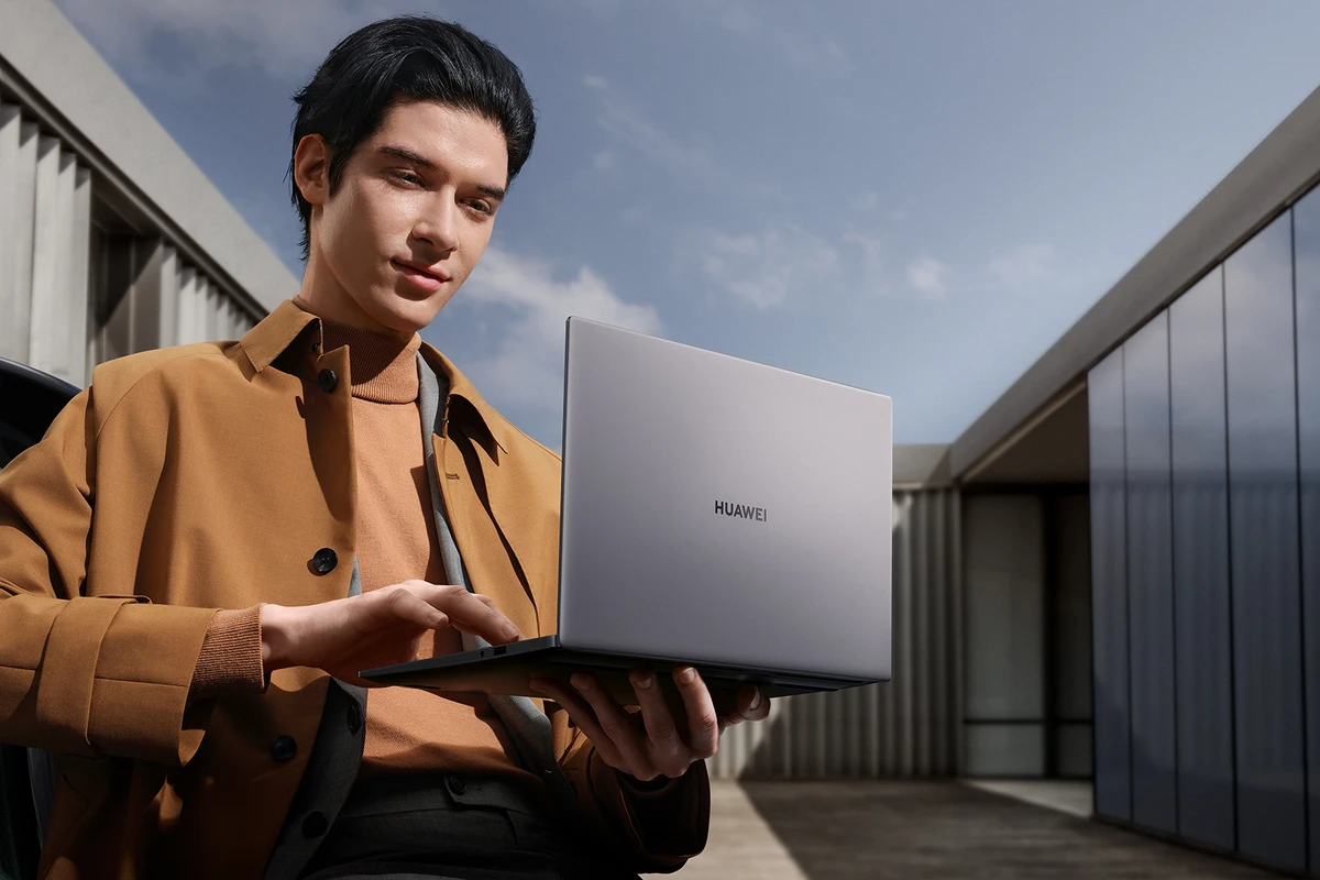 Yeni noutbukda yeni imkanlar təqdim edən HUAWEI MateBook D14 tezliklə satışda - VİDEO