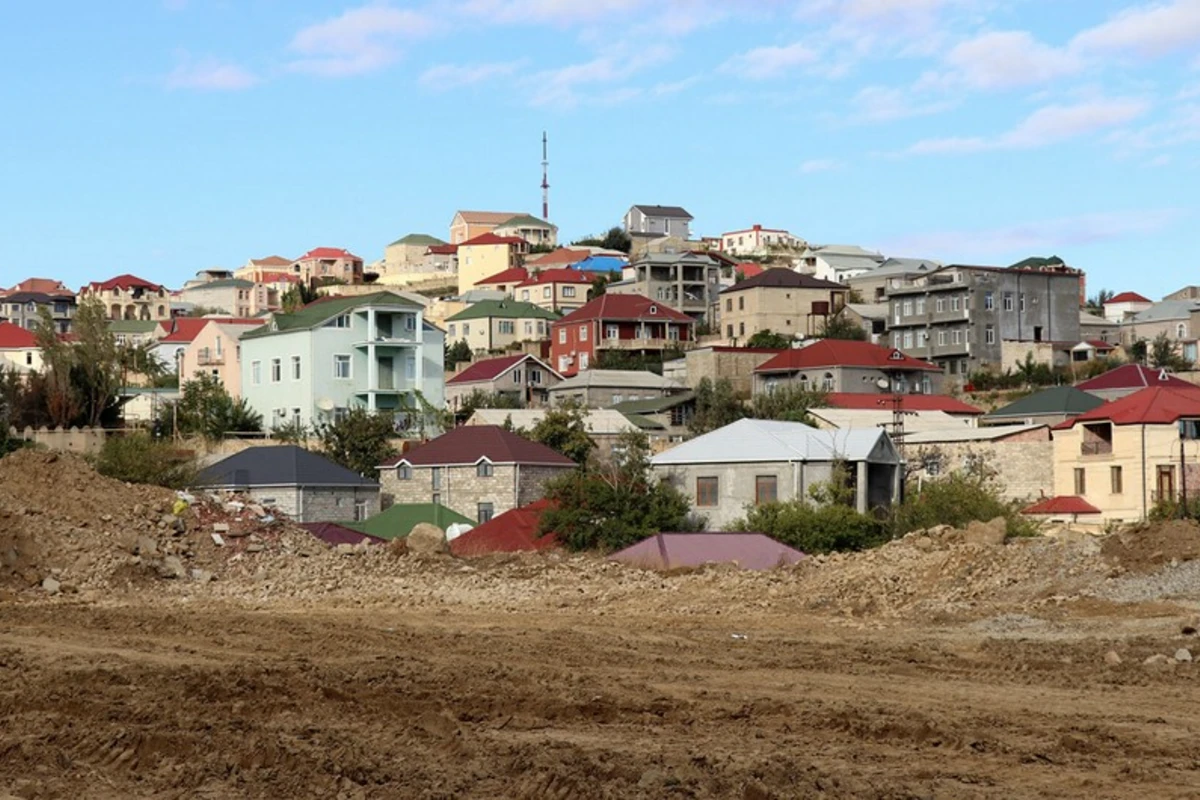 Bakıda hansı evlərin çətin satıldığı məlum olub