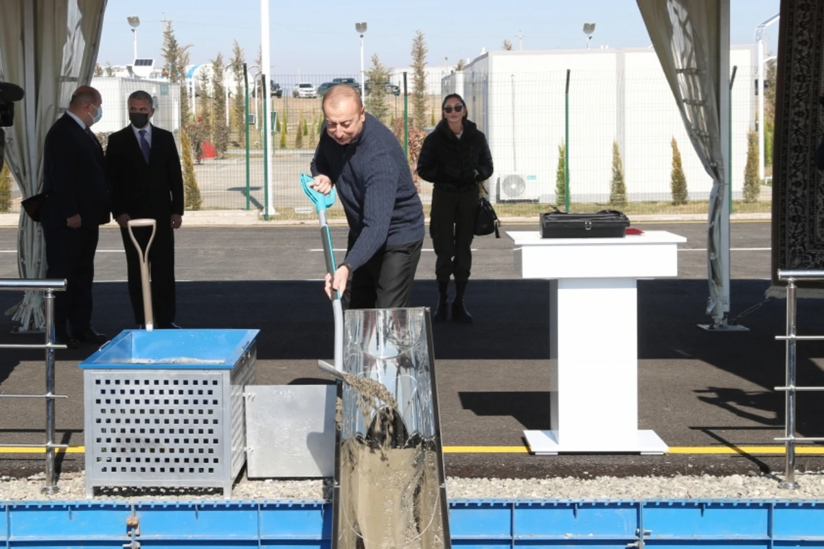 İlham Əliyev Ağdam Sənaye Parkında iki müəssisənin təməlini qoydu - FOTO/VİDEO