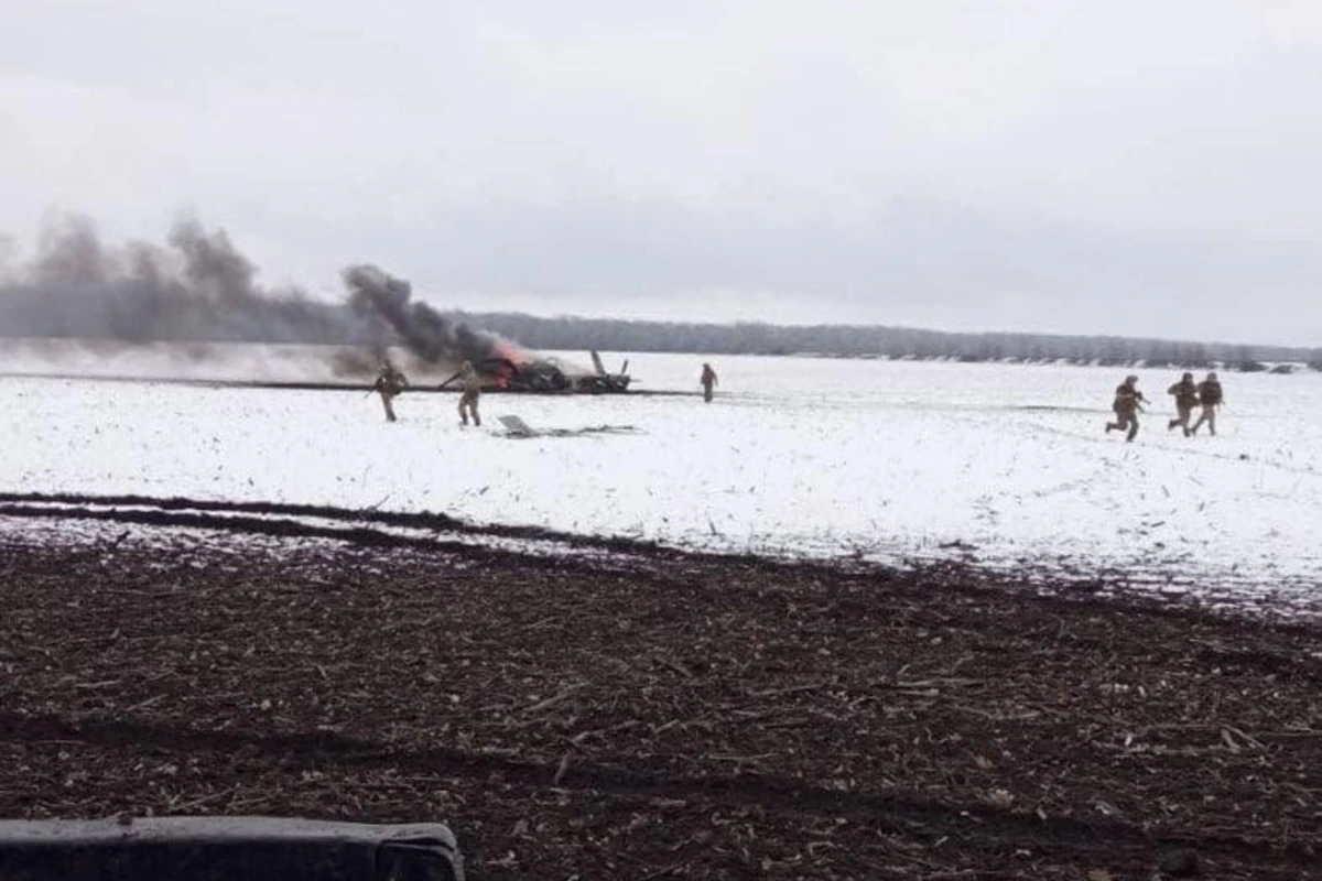 Ukrayna ordusu katapult etmiş pilotu evakuasiya etmək üçün gələn Mi-8 helikopterini vurdu