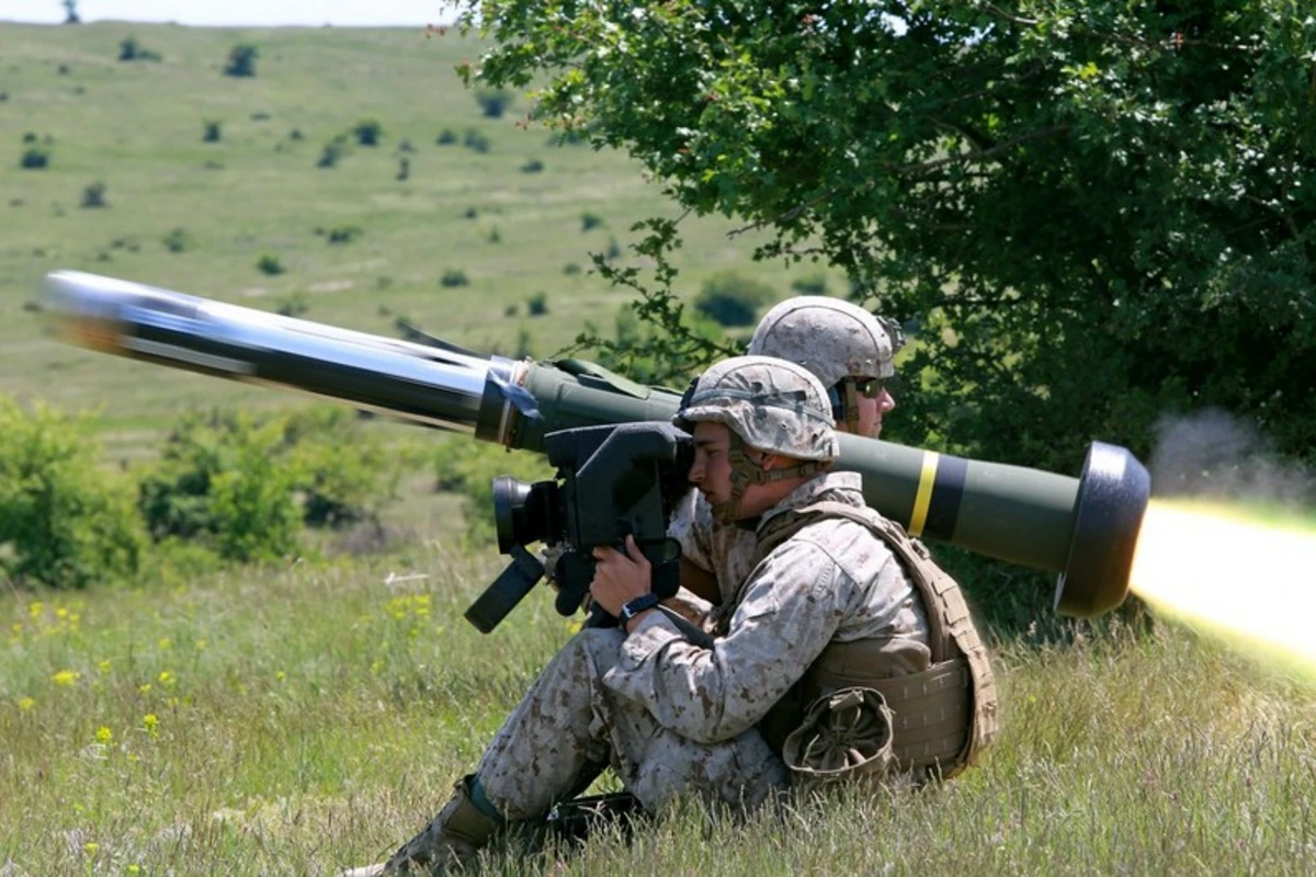 Daha bir ölkə Ukraynaya pulemyot və tank əleyhinə silahlar verir