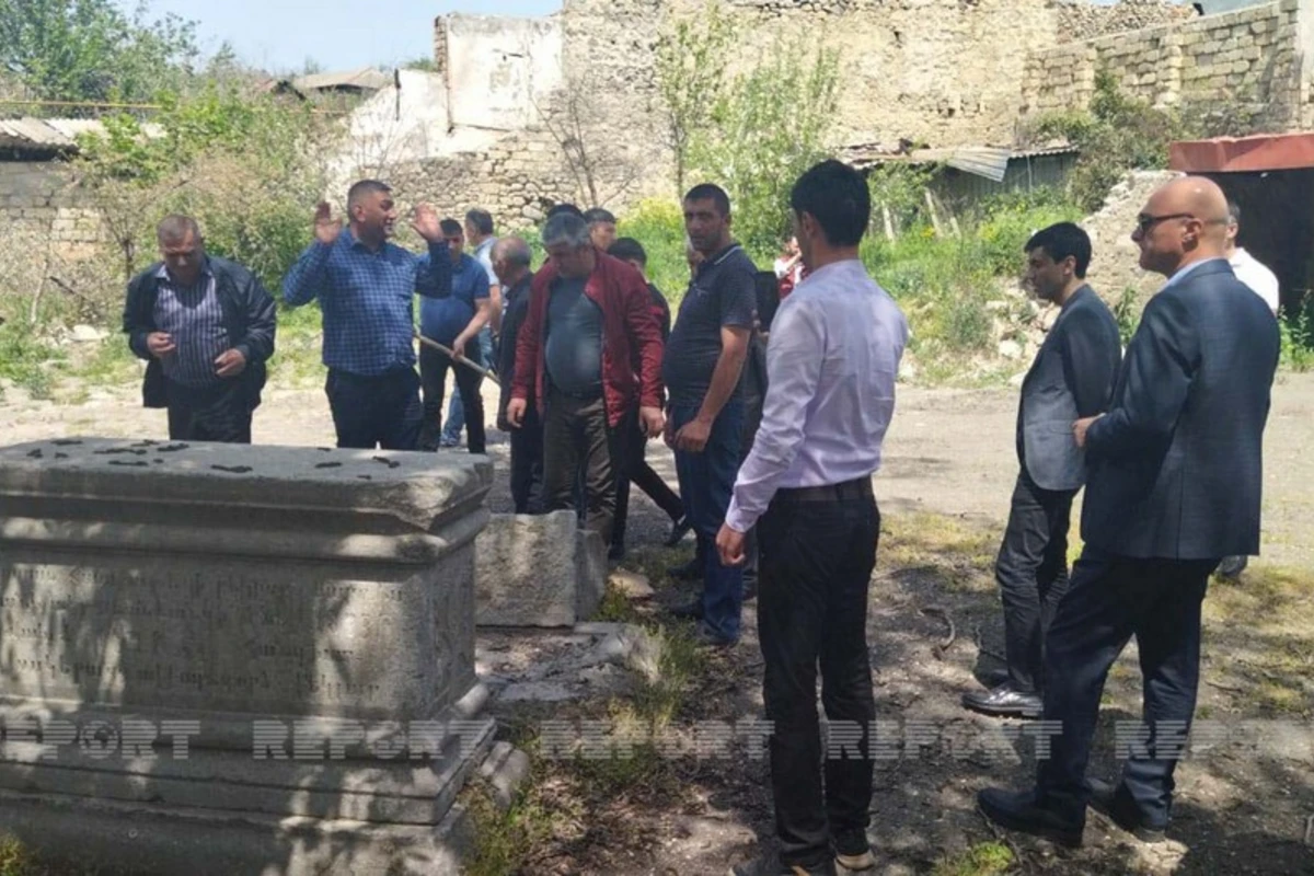 Hadrutdakı İoan məbədində ermənilərin dağıdıb gizlətdiyi qədim qəbir daşları aşkarlandı - FOTO