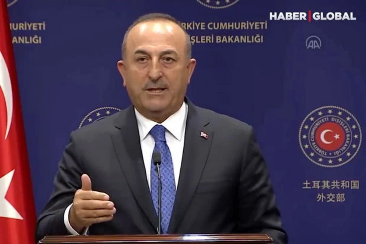 “Turkey” ifadəsini işlədən jurnalistə Çavuşoğlunun reaksiyası - VİDEO