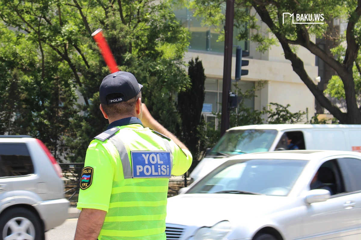 Yol polisi sizi istədiyi vaxt saxlaya bilər?